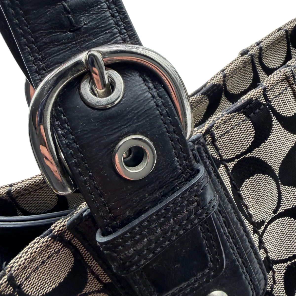 Coach Handtasche Tote bag Signature grau – Beschläge im Detail