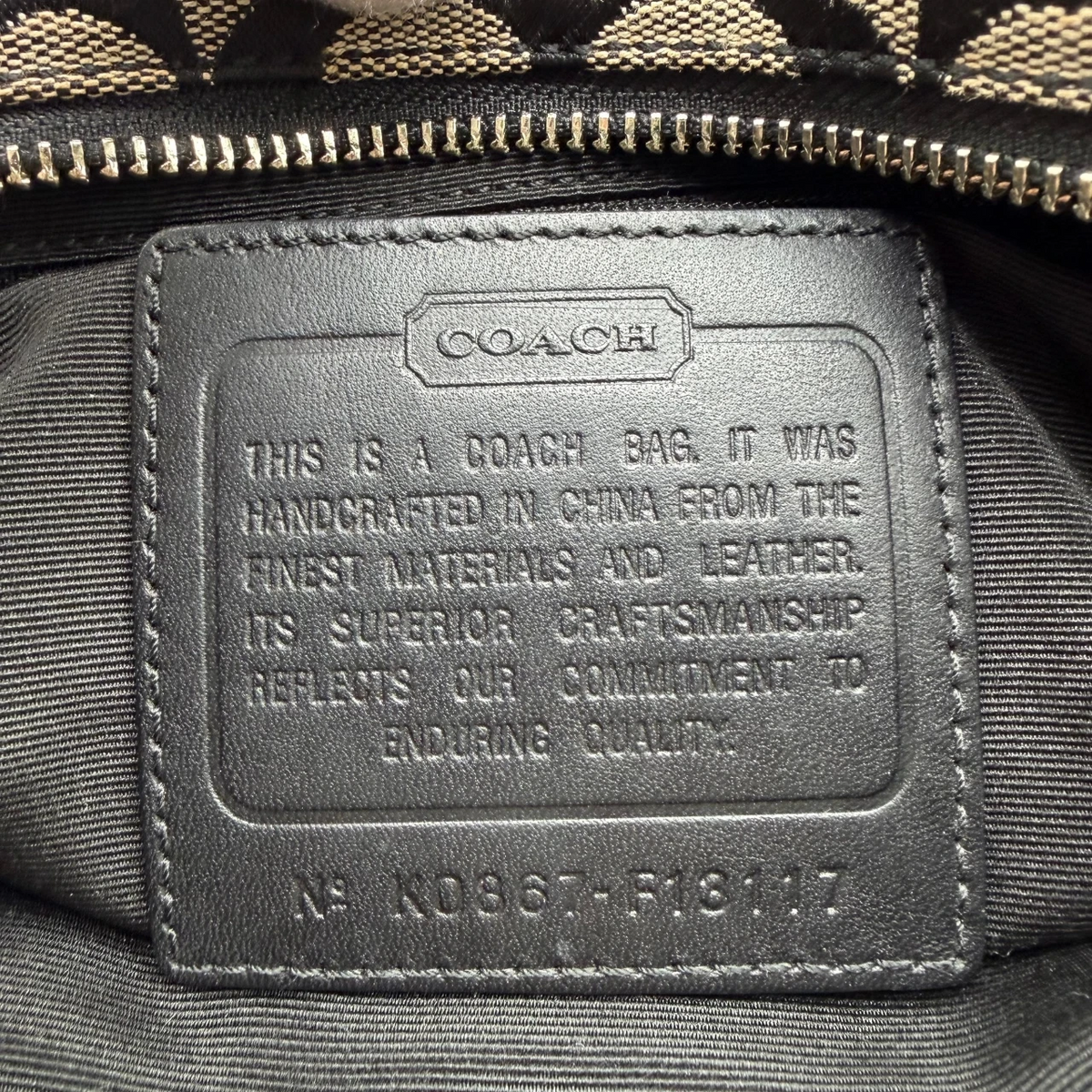 Coach Handtasche Tote bag Signature grau – Seriennummer im Detail