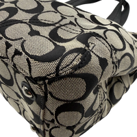 Coach Handtasche Tote bag Signature grau – Ecken im Detail