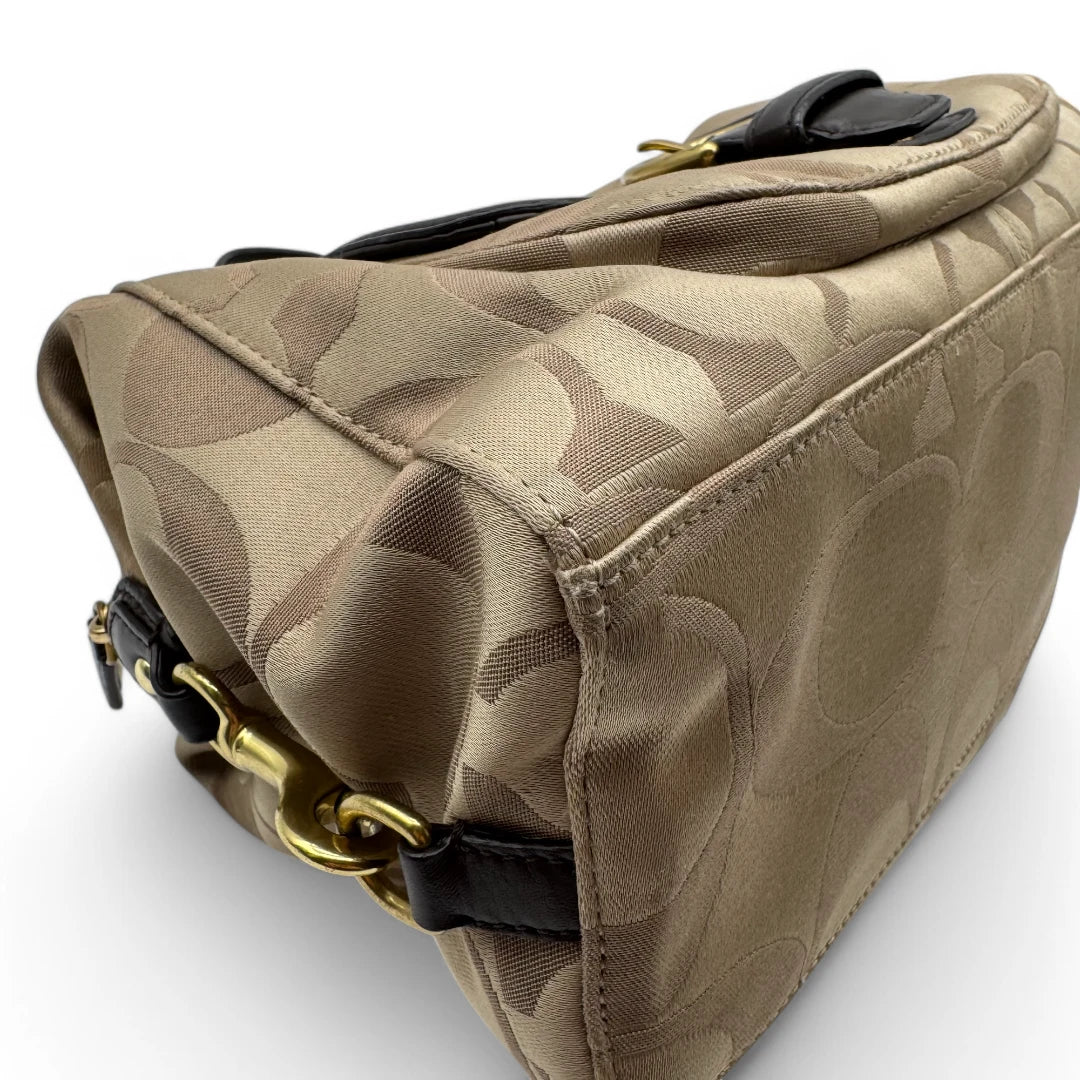 Coach handbag beige