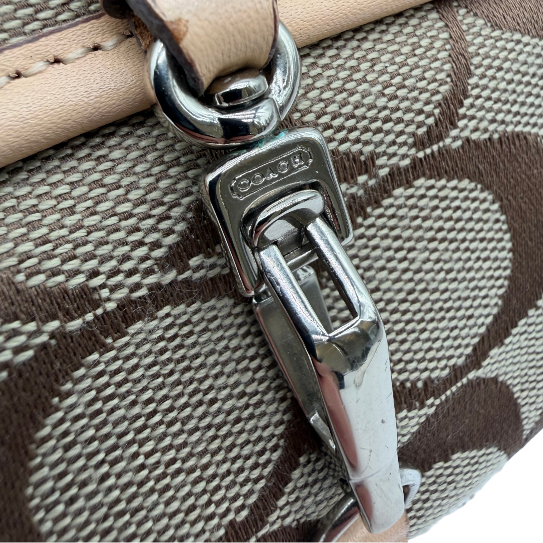Coach Pochette Signature Soho