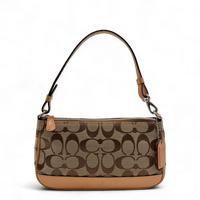 Coach Pochette Signature