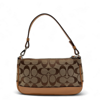 Coach Pochette Signature