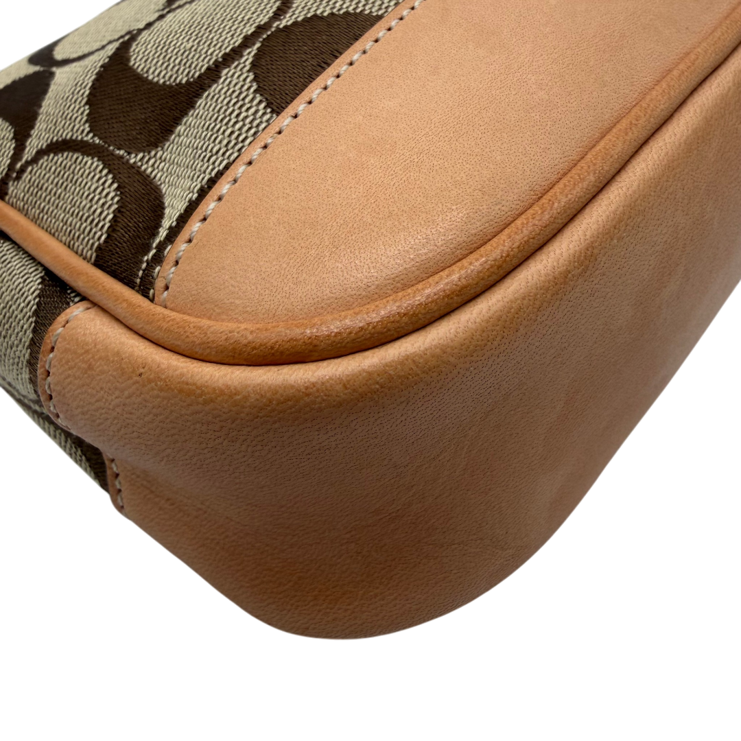 Coach Pochette Signature