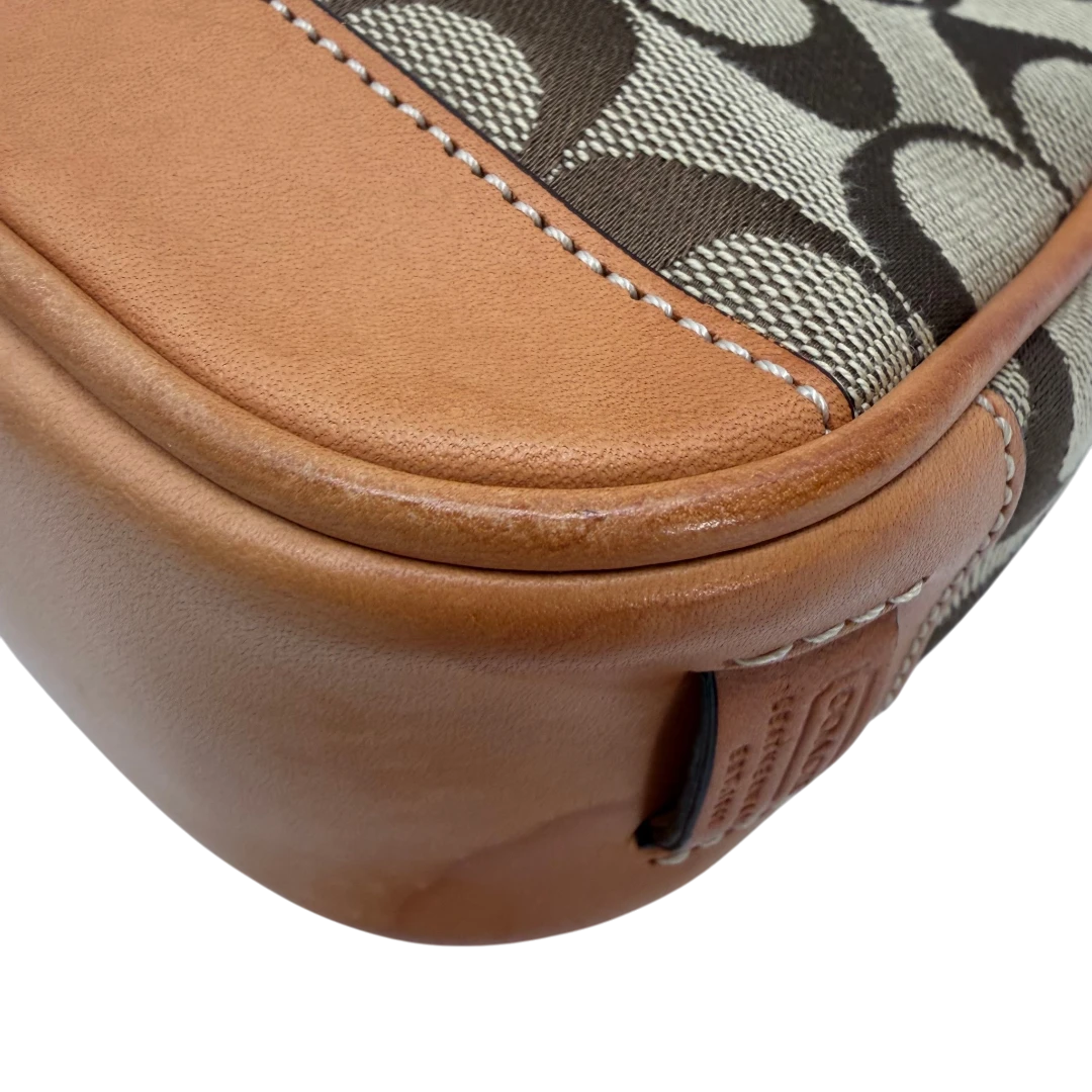Coach Pochette Signature