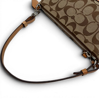 Coach Pochette Signature
