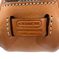 Coach Pochette Signature