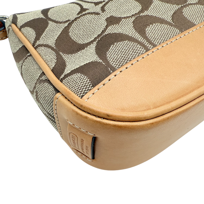 Coach Pochette Signature
