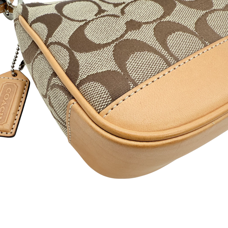 Coach Pochette Signature