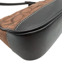 Coach Pochette Signature
