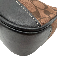 Coach Pochette Signature