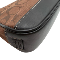 Coach Pochette Signature