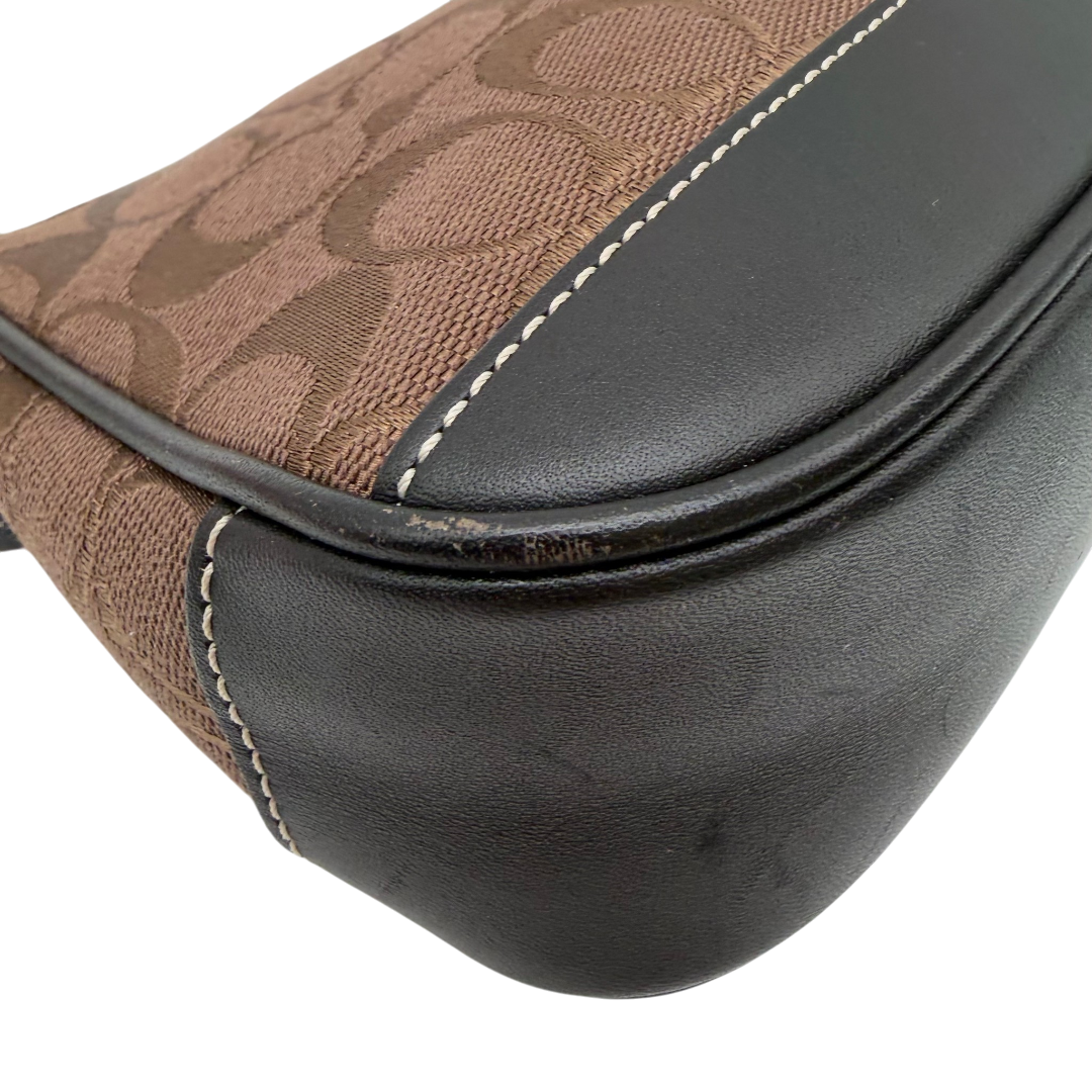 Coach Pochette Signature