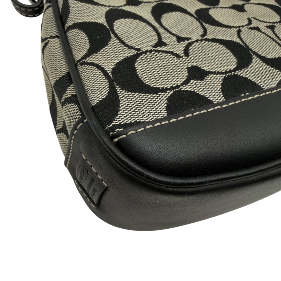 Coach Pochette Signature