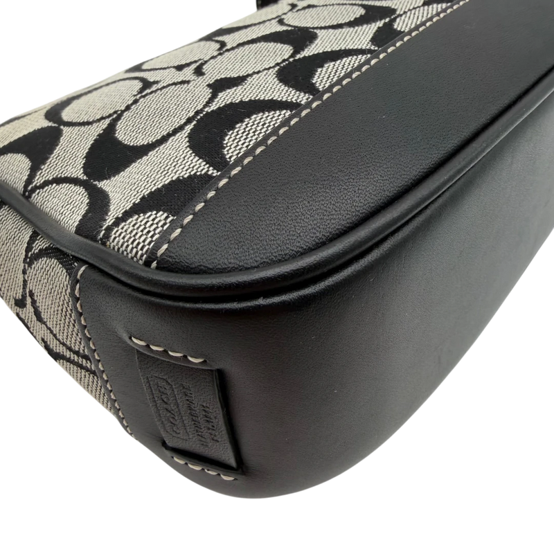 Coach Pochette Signature