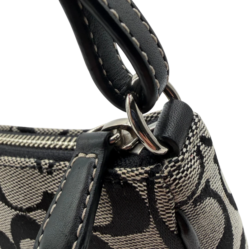 Coach Pochette Signature
