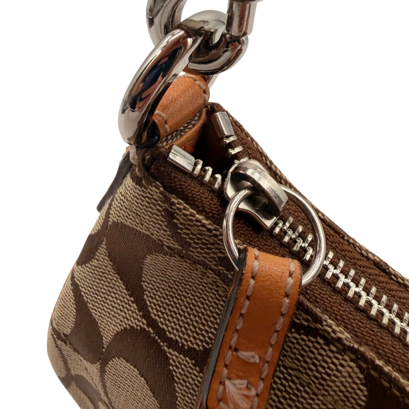 Coach Pochette Signature