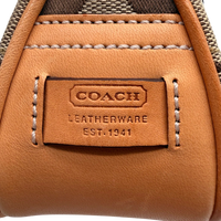 Coach Pochette Signature
