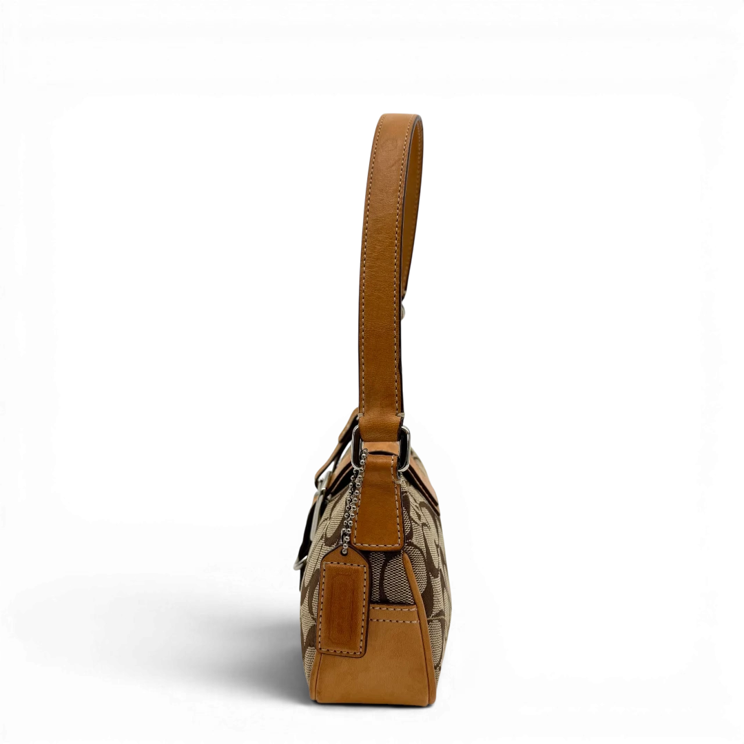 Coach Pochette Signature