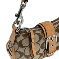 Coach Pochette Signature