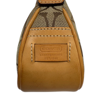 Coach Pochette Signature
