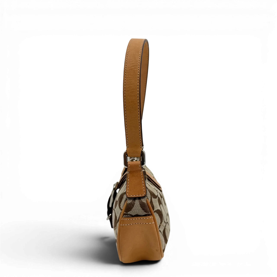 Coach Pochette Signature