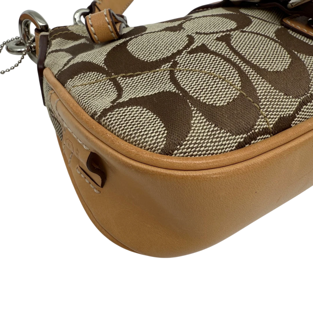 Coach Pochette Signature
