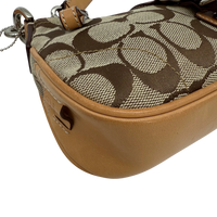 Coach Pochette Signature