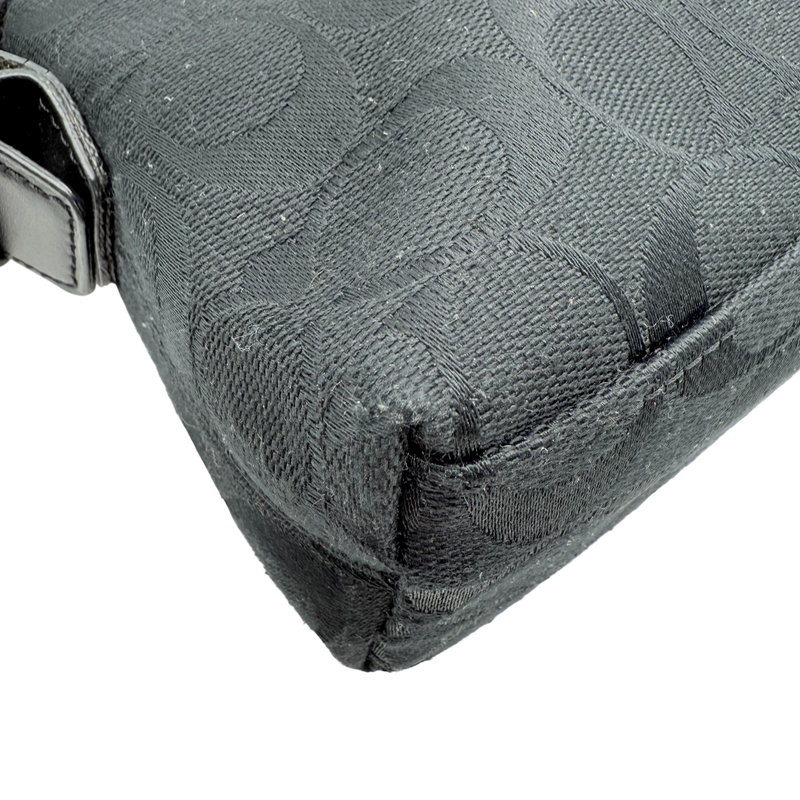 Coach Pochette Signature