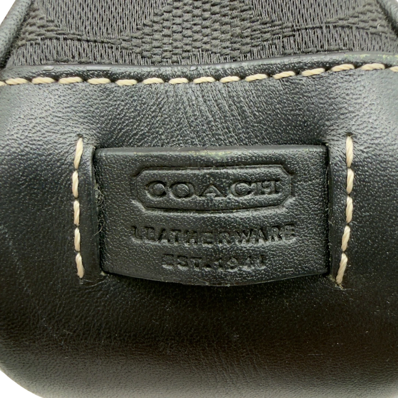 Coach Pochette Signature