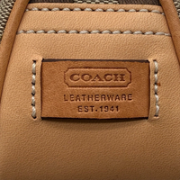 Coach Pochette mit Schnalle Signature beige