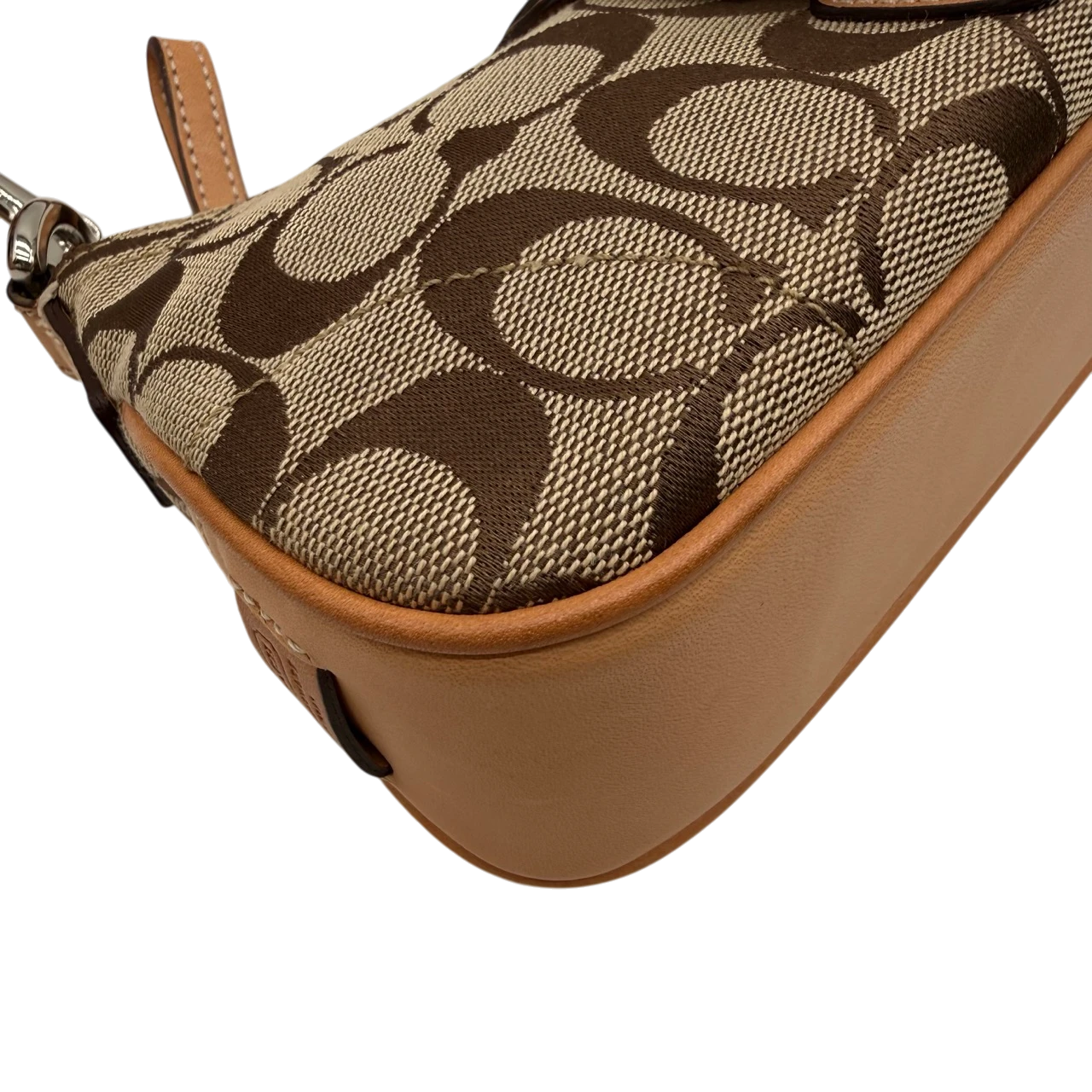 Coach Pochette mit Schnalle Signature beige