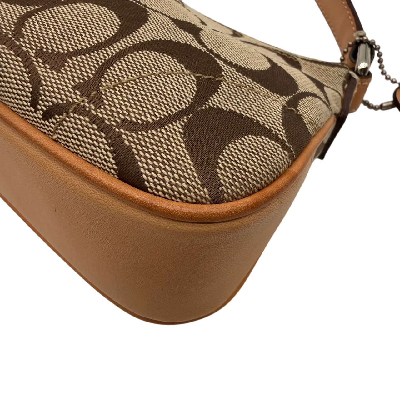 Coach Pochette mit Schnalle Signature beige
