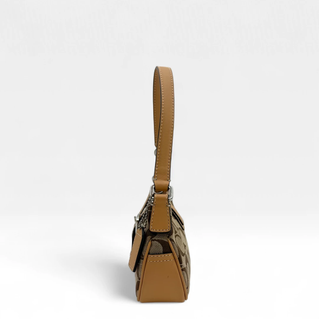 Coach small buckle pouch monogram beige