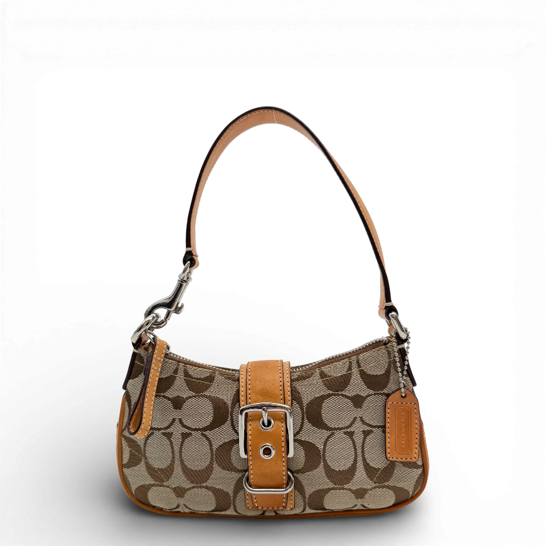 Pochette mit Schnalle Signature