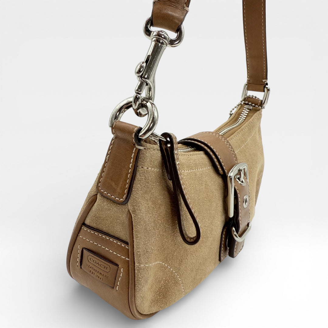 Coach Pochette mit Schnalle