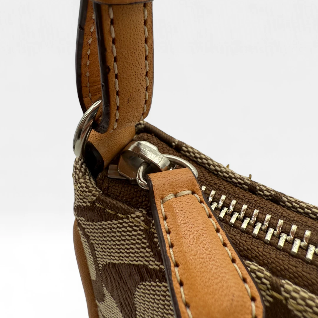 Coach Pochette