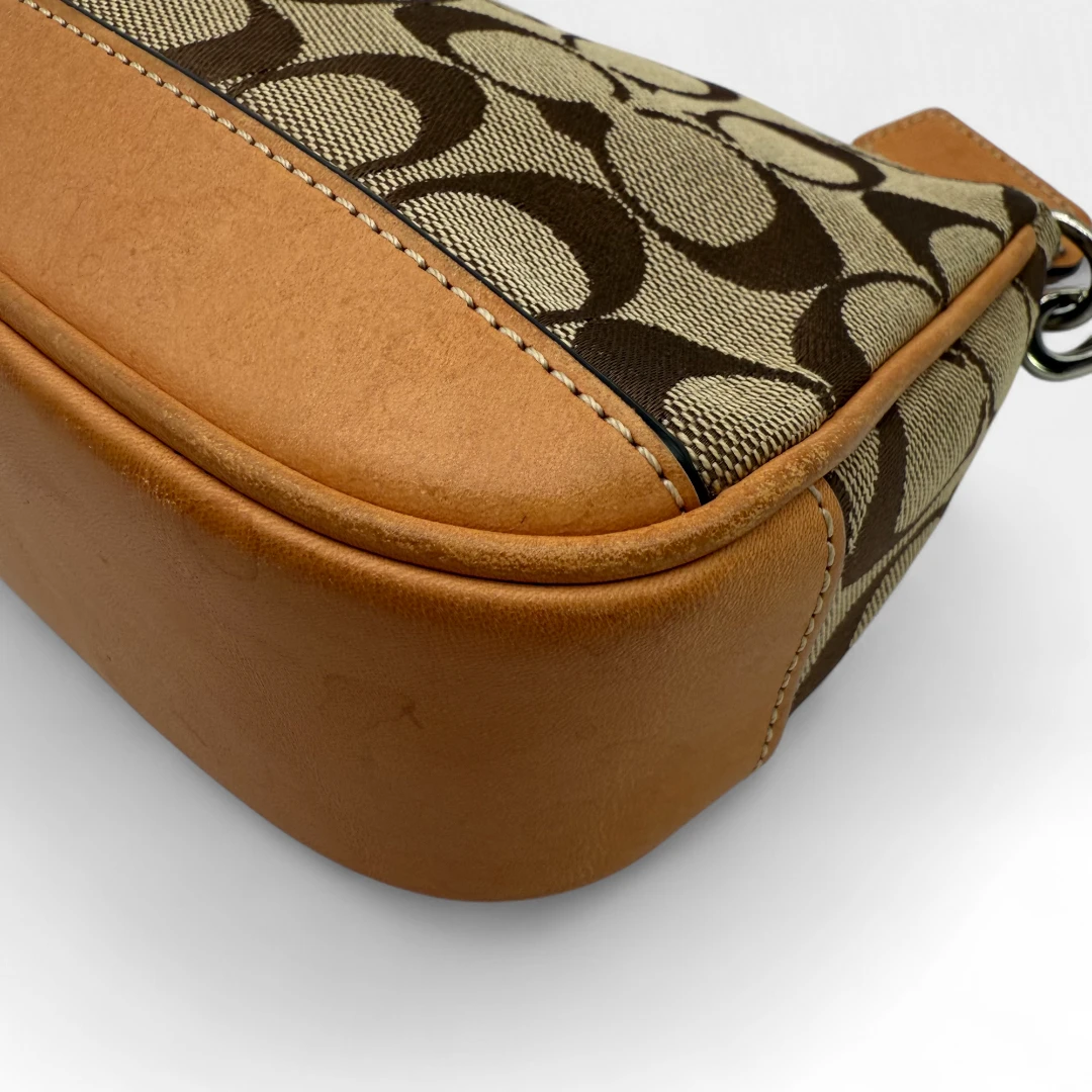 Coach Pochette
