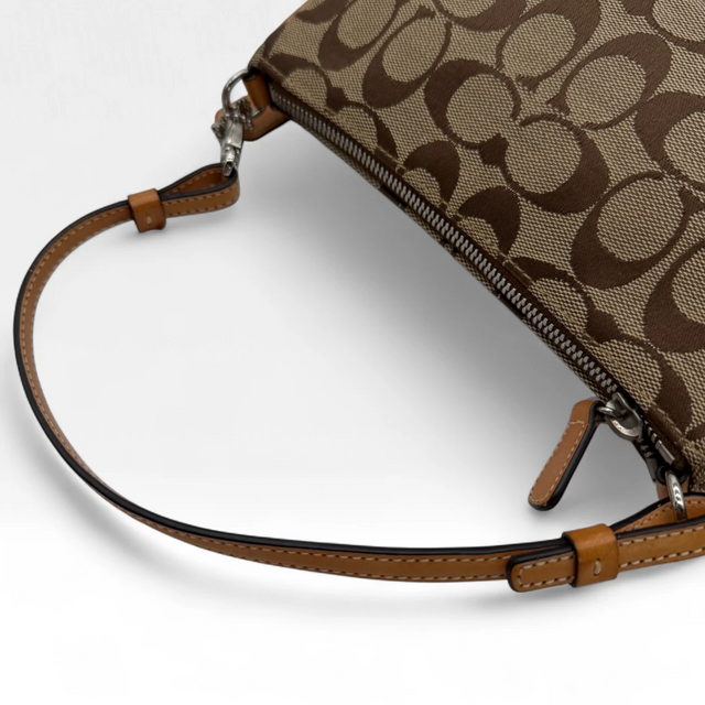 Coach Pochette