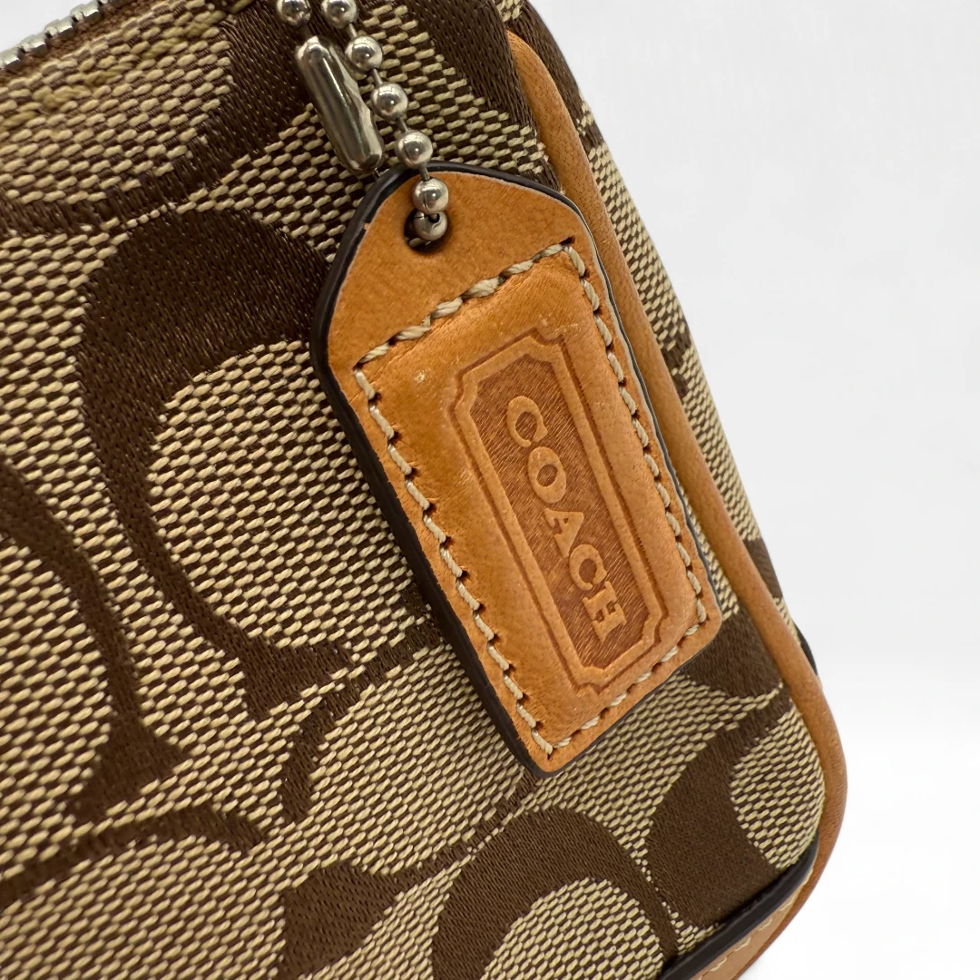 Coach Pochette