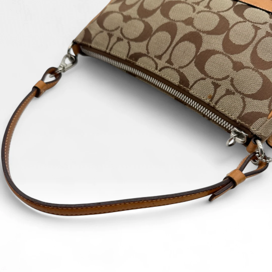Coach Pochette
