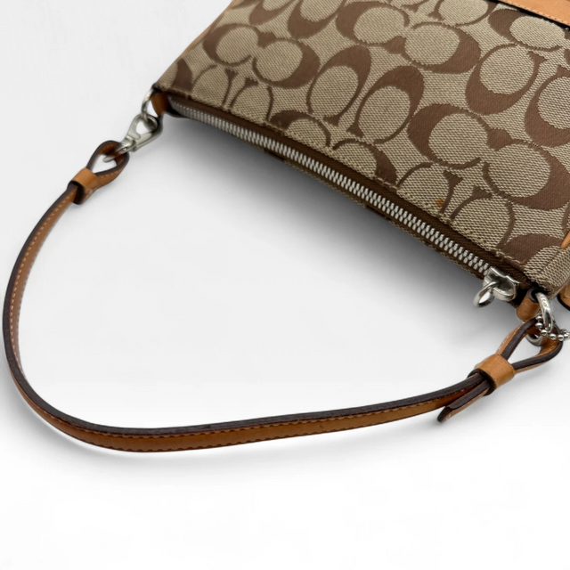 Coach Pochette
