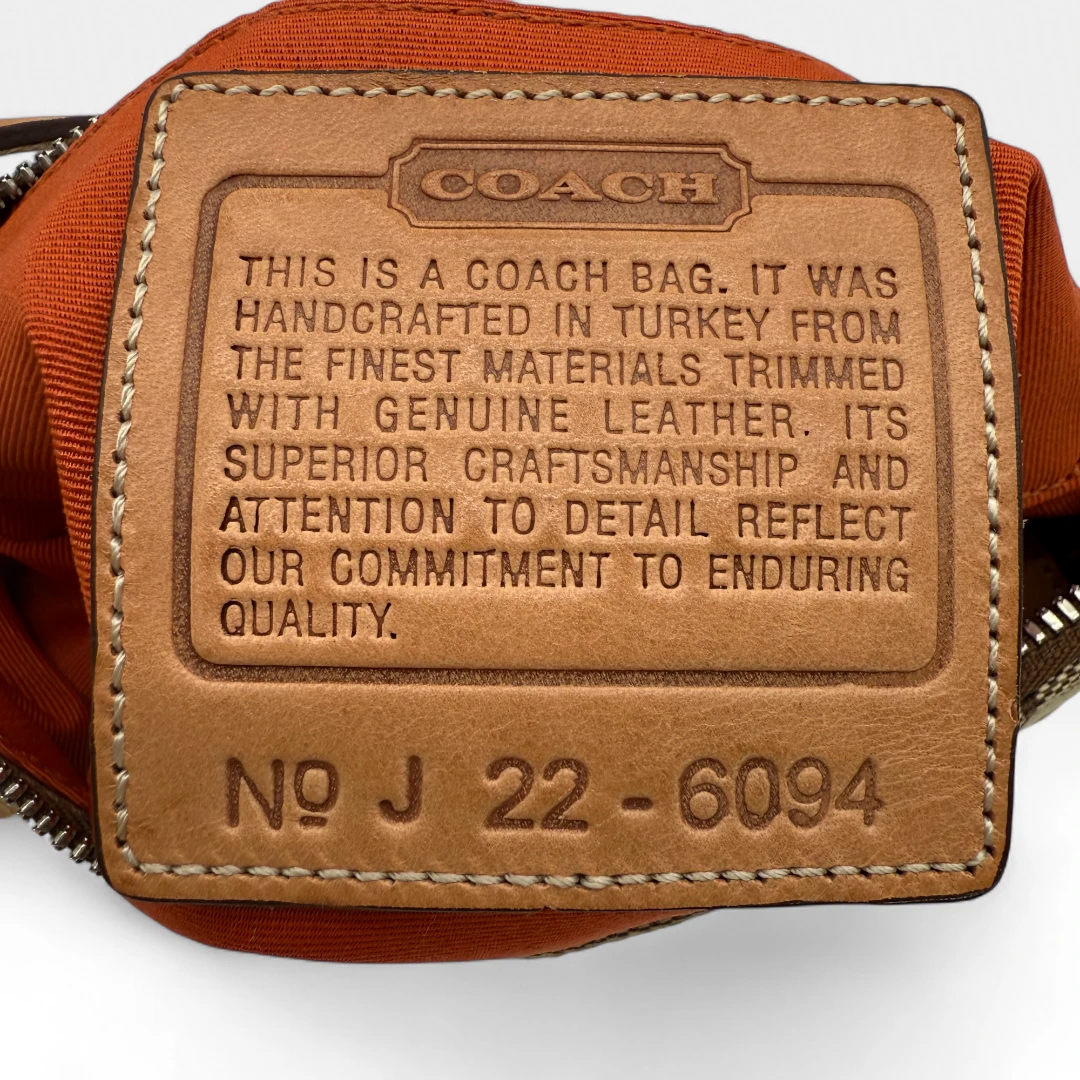 Coach Pochette