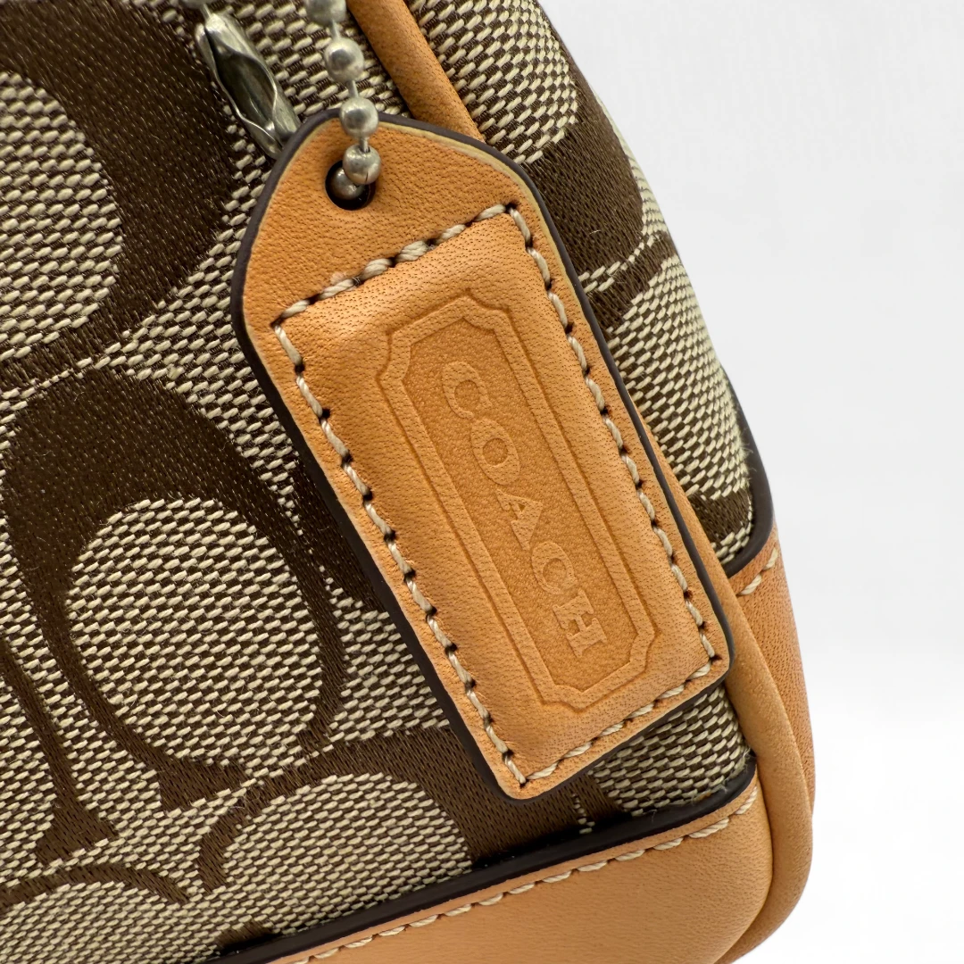 Coach Pochette