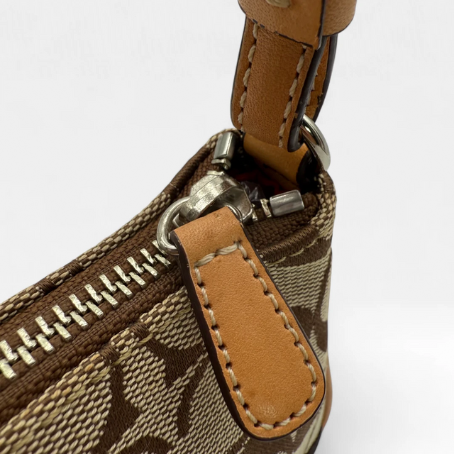 Coach Pochette