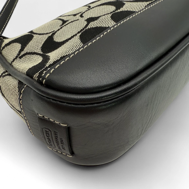 Coach Pochette black leather details monogram beige