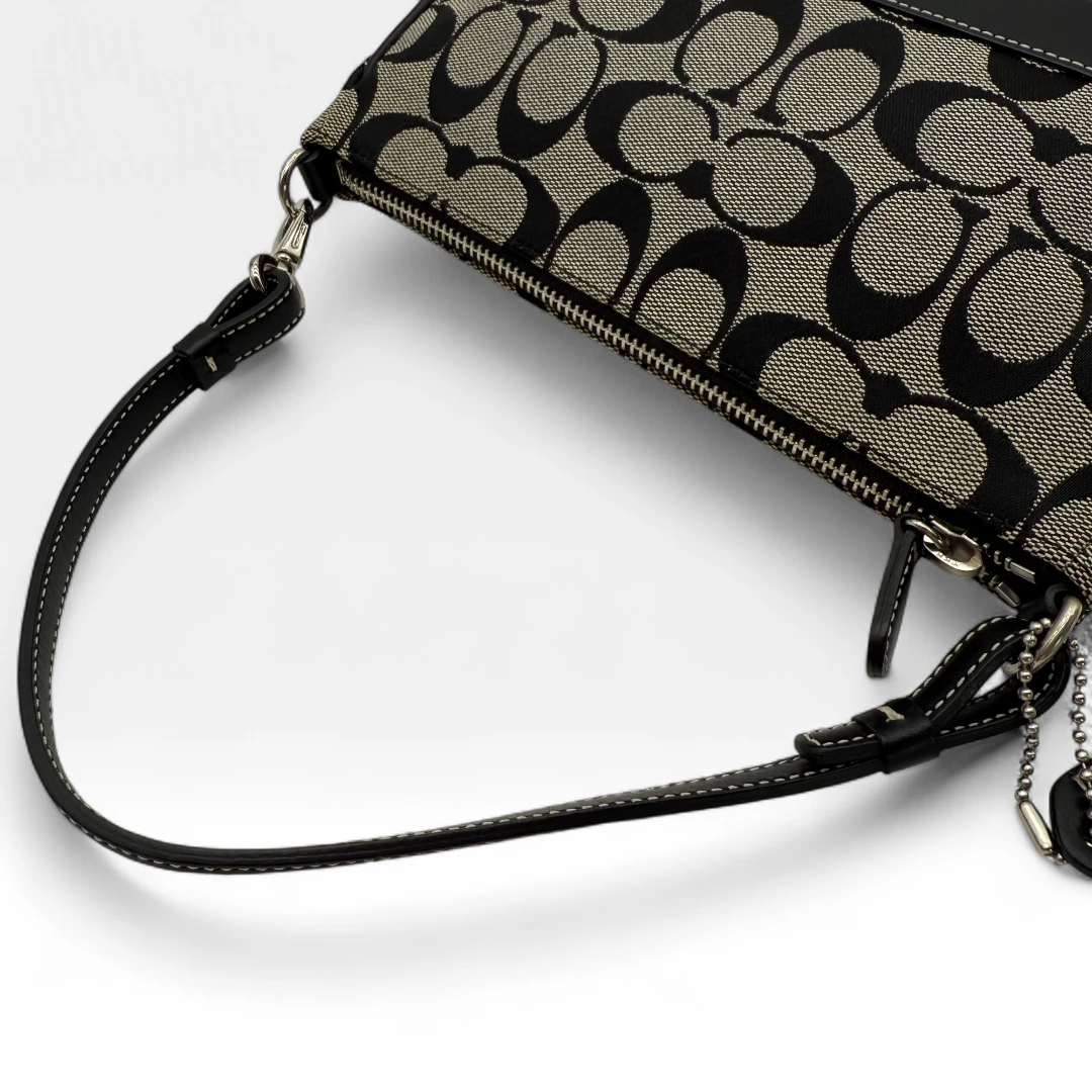 Coach Pochette black leather details monogram beige
