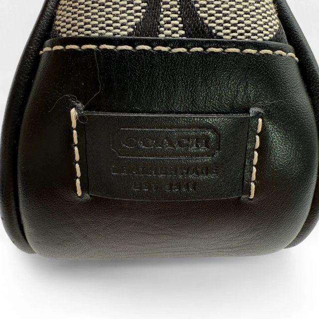 Coach Pochette black leather details monogram beige