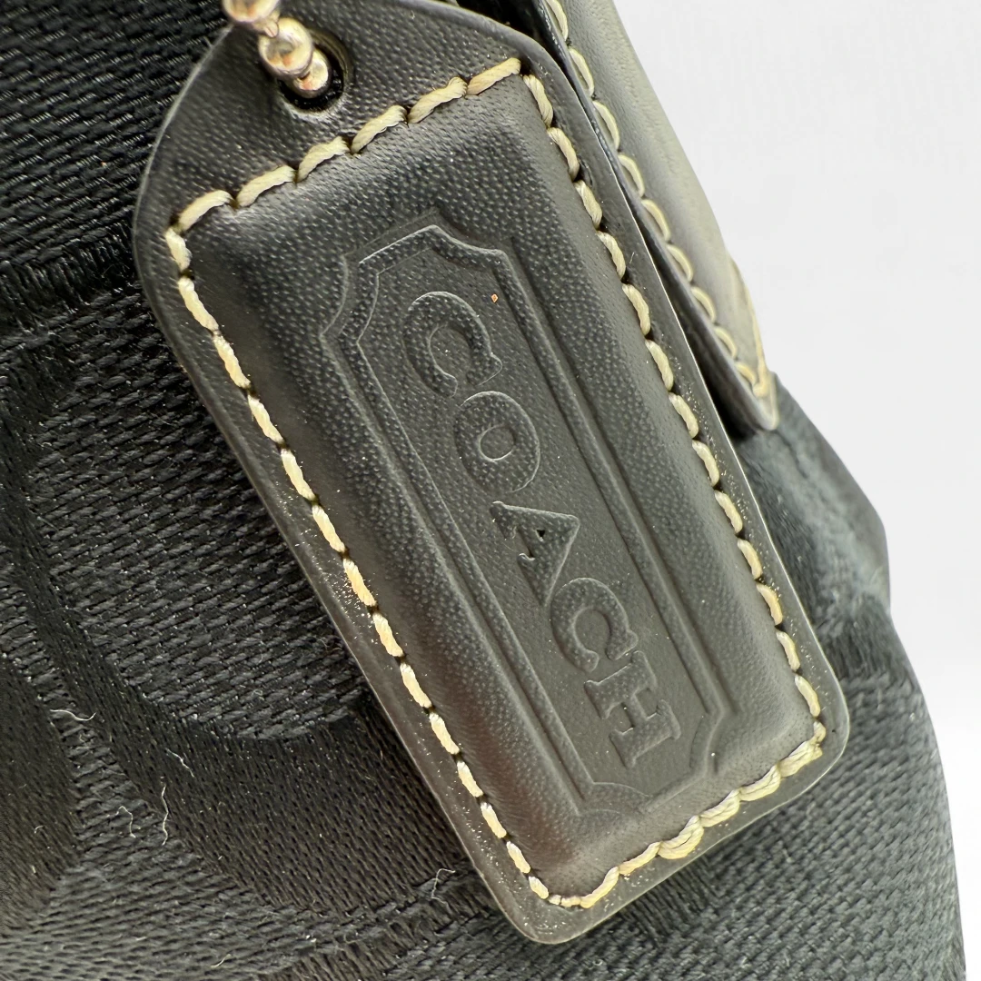 Coach Pochette