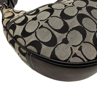 Coach Schultertasche Croissant Signature grau